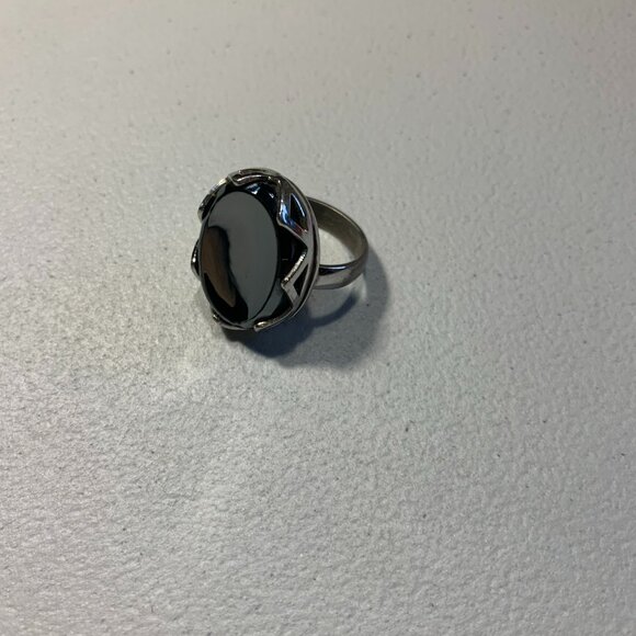 Vintage Whiting & Davis Hematite and silver cocktail ring - Picture 2 of 5